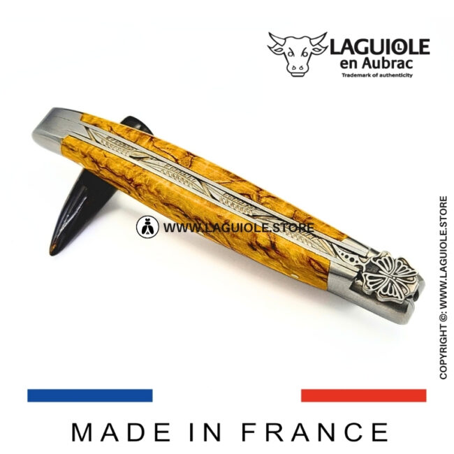 laguiole pocket knife “butterfly” – yellow birch wood handle