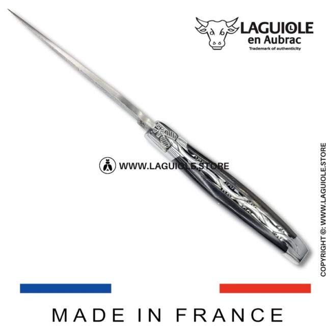 laguiole pocket knife in ebony – hand engraved liners & balbach damascus blade