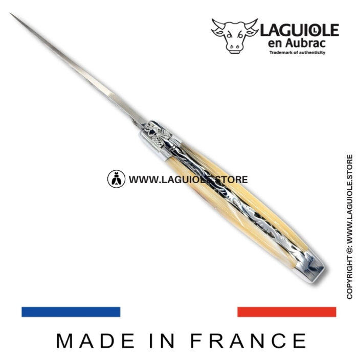 laguiole pocket knife in zebu horn tip – hand engraved liners & balbach damascus blade