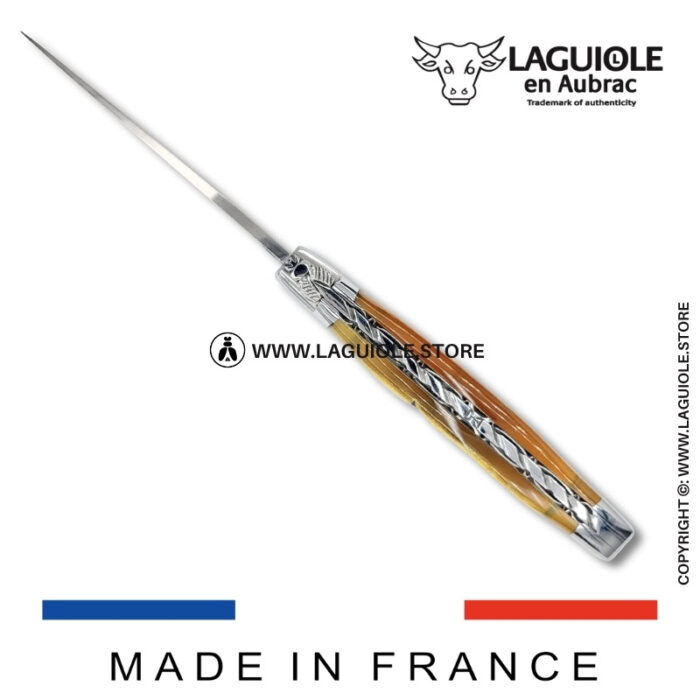 laguiole pocket knife in ram horn – hand engraved liners & balbach damascus blade