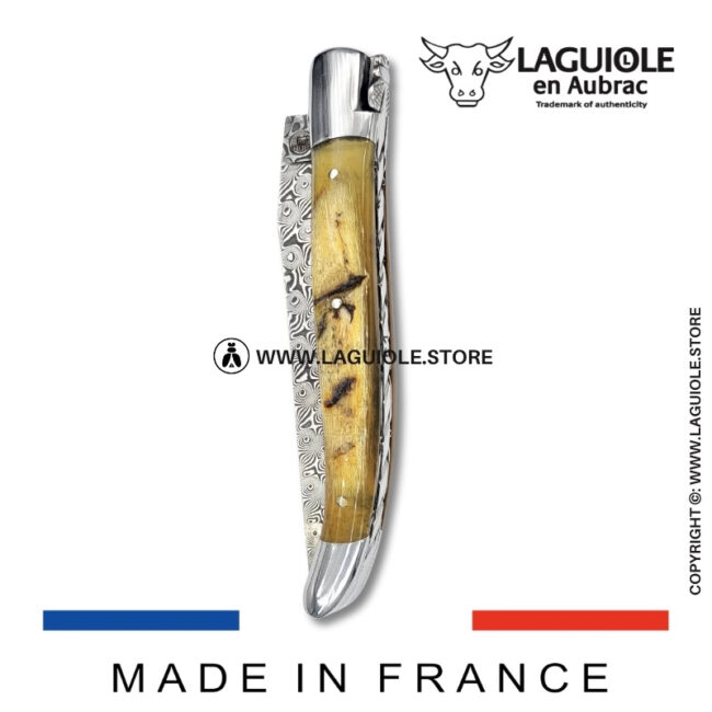 laguiole pocket knife in ram horn – hand engraved liners & balbach damascus blade