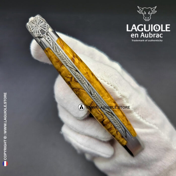 laguiole pocket knife “butterfly” – yellow birch wood handle