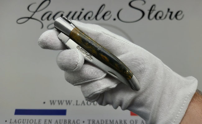 laguiole knife green cheesewood handle