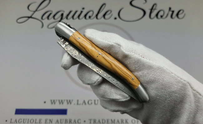 laguiole pocket knife – damascus balbach blade & double liners – olivewood