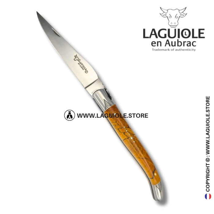 sacred beech: laguiole pocket knife in aubrac beech – hand engraved bee and bolsters