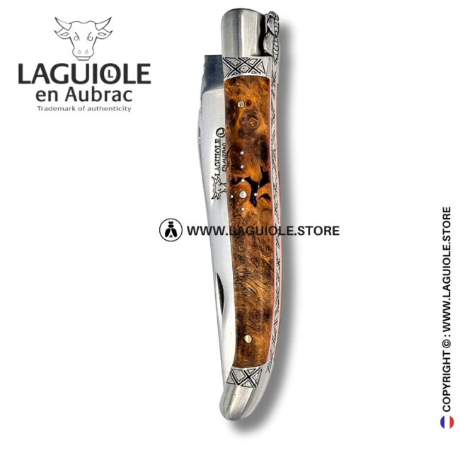 stellar wake: laguiole pocket knife in dark albizia – hand engraved bee and bolsters