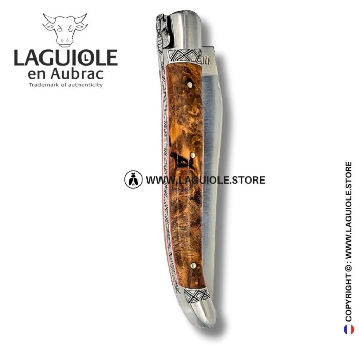 stellar wake: laguiole pocket knife in dark albizia – hand engraved bee and bolsters